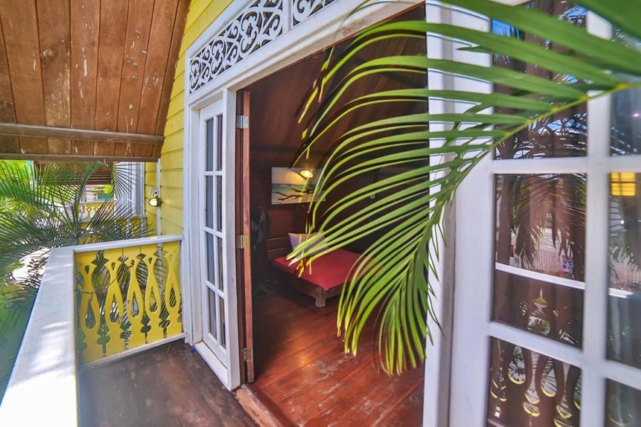 Yellow Houses Bocas Duplex ボカス・タウン エクステリア 写真
